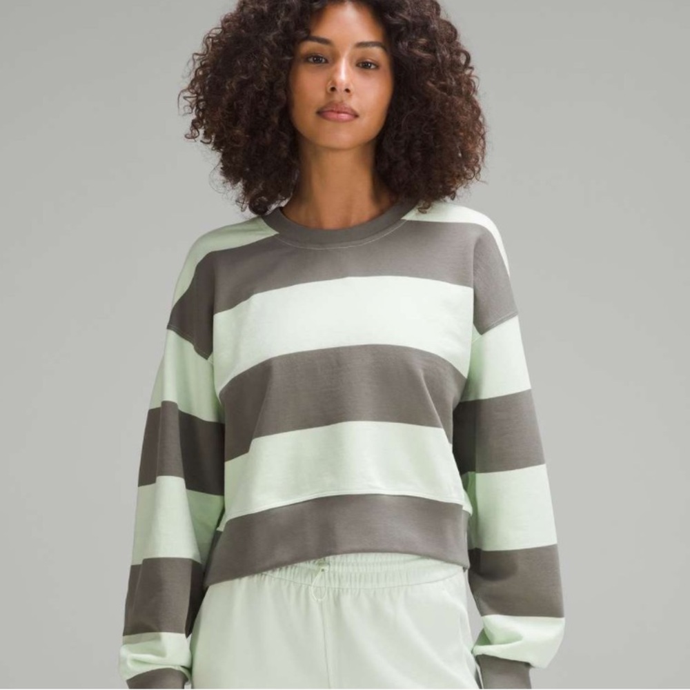 Lululemon Perfectly Oversized Cropped Crew Sweatshirt